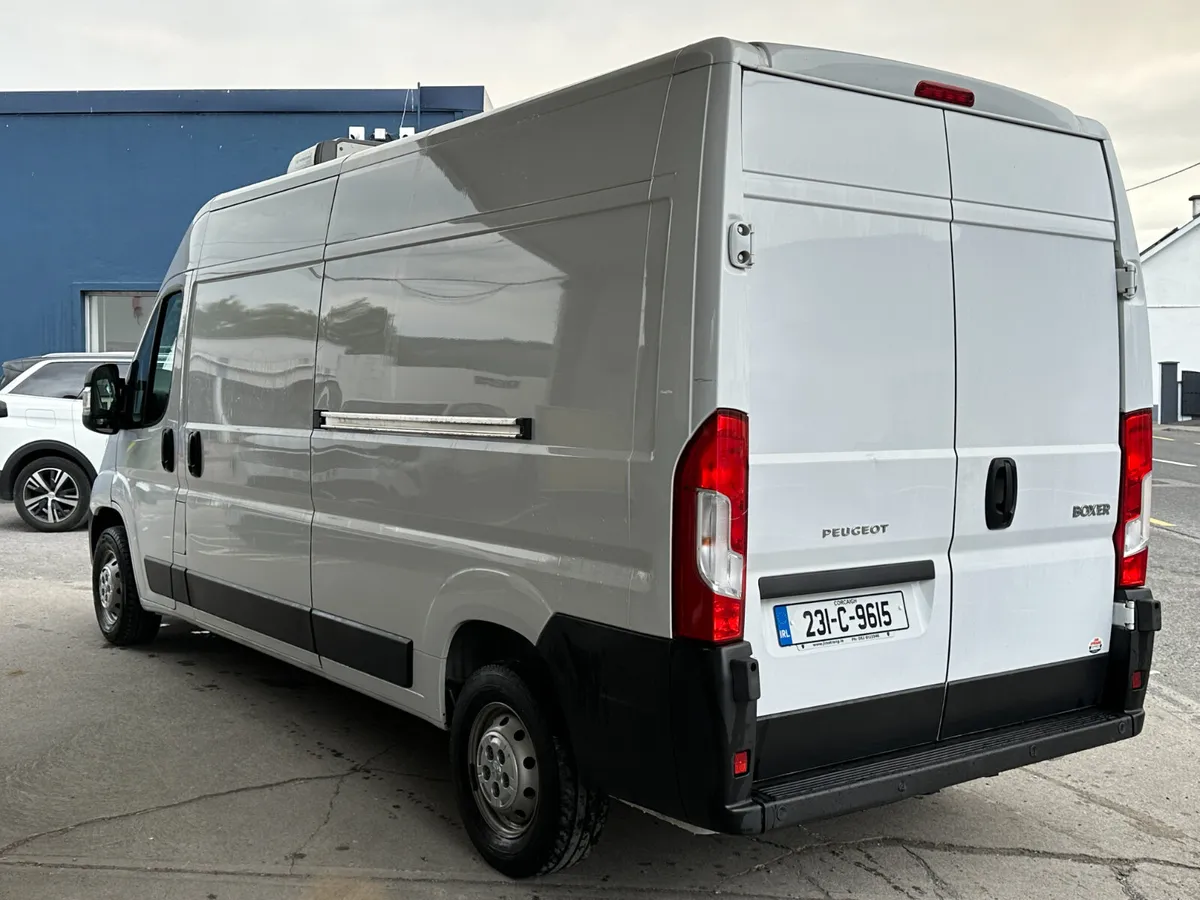 Peugeot Boxer L3H2 Fridge *Overnight Plug In* - Image 3