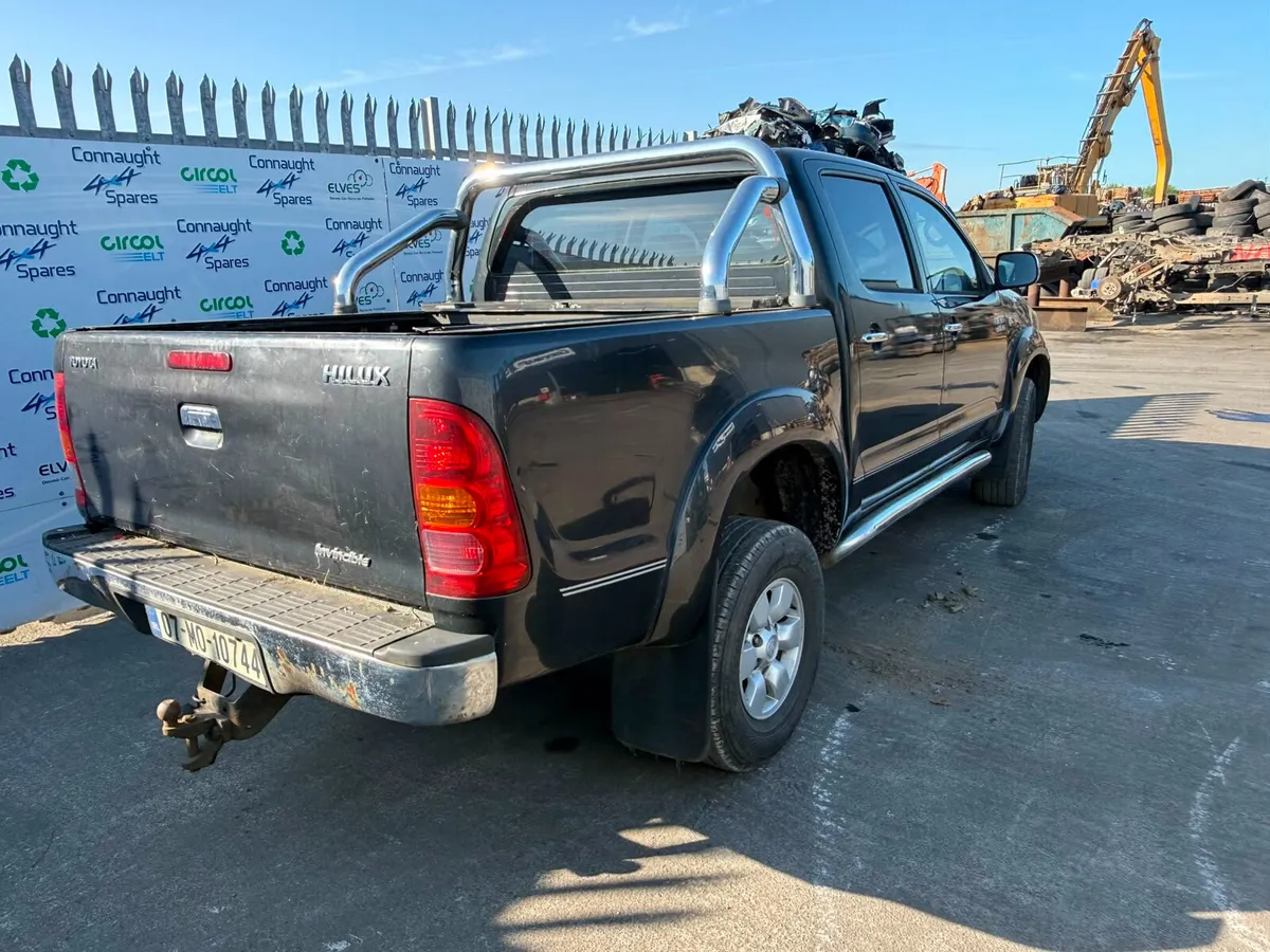 2007 TOYOTA HILUX 3.0D JUST IN FOR BREAKING - Image 4