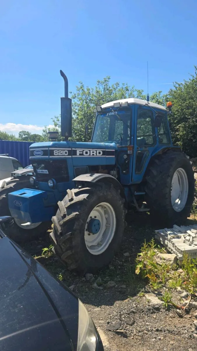 Ford 8210 - Image 2