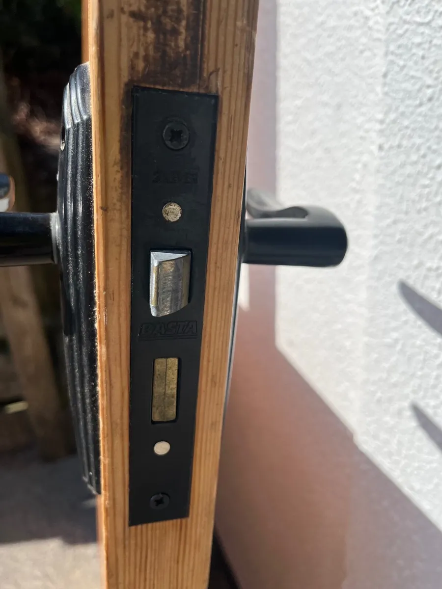 Solid pine internal door - Image 2