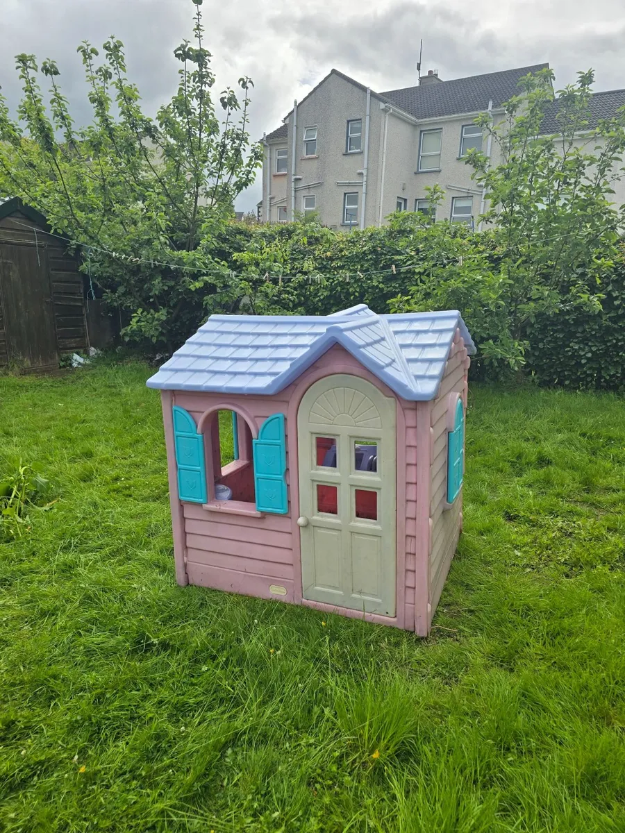 Little Tikes Doll House - Image 1