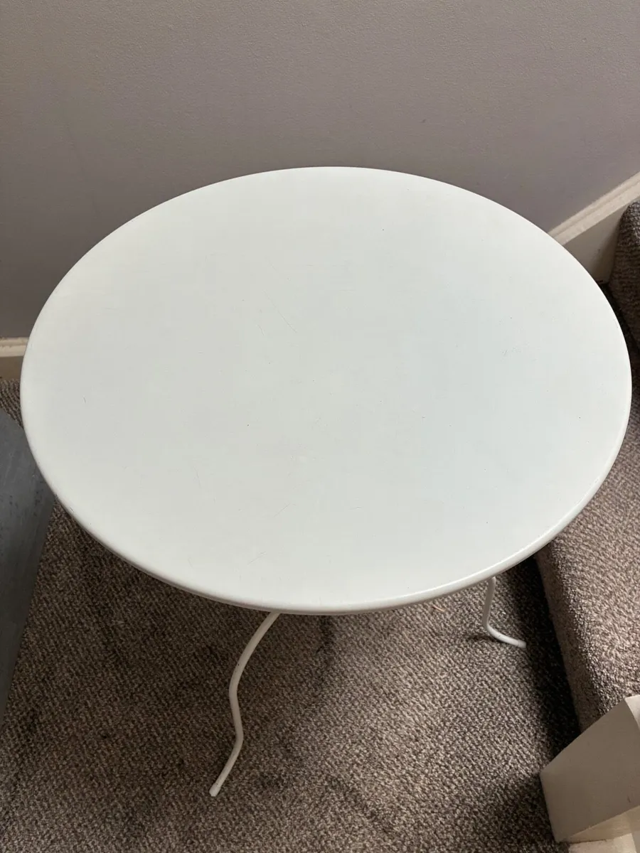 Metal table - Image 2