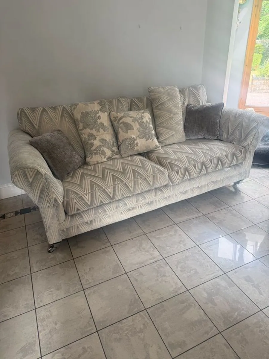 3 piece suite - Image 1