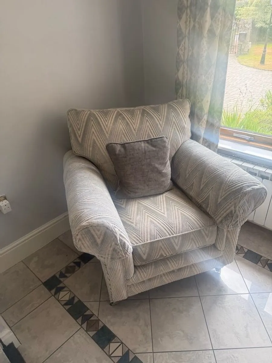 3 piece suite - Image 3