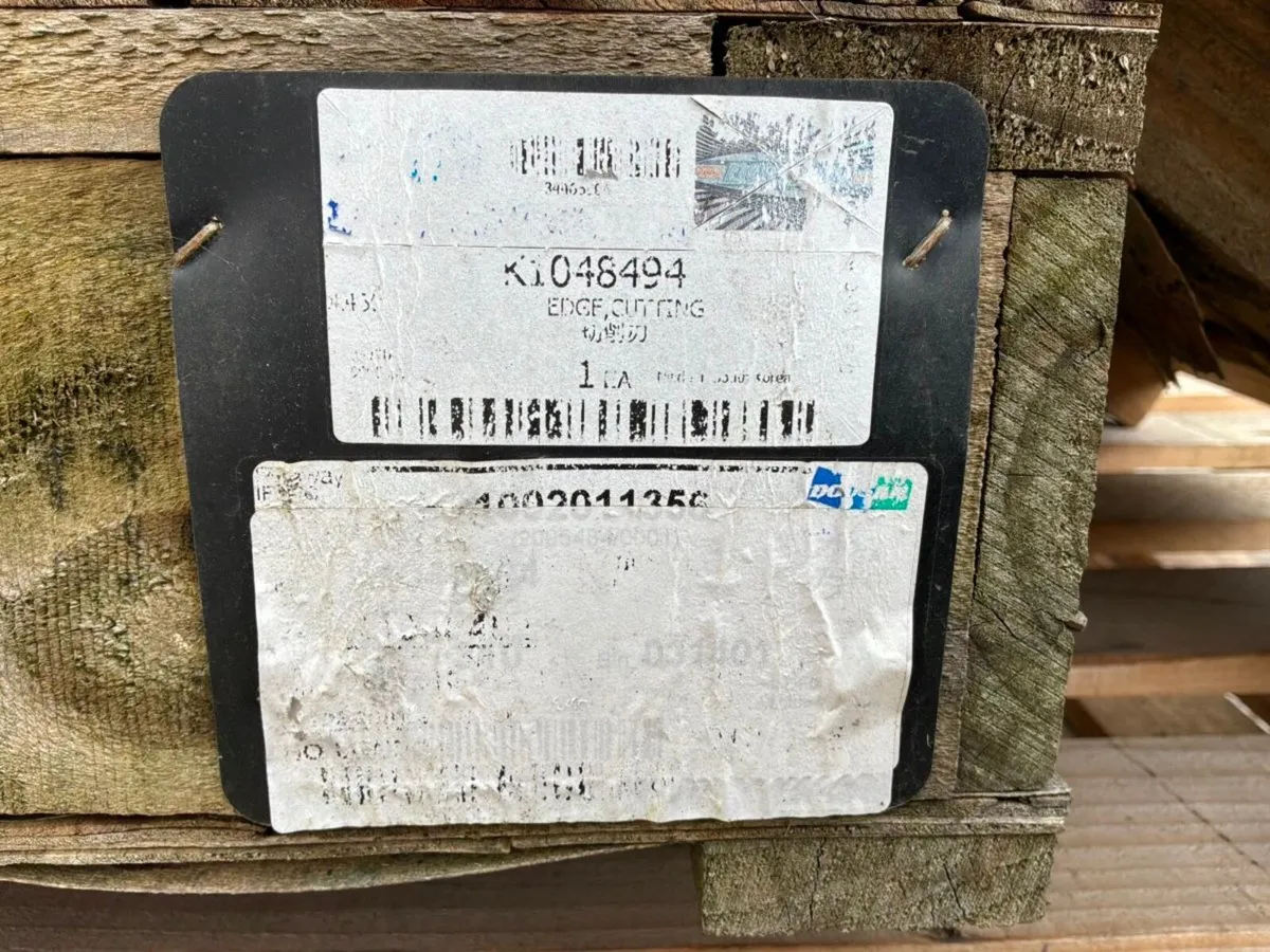 New / unused Doosan loader cutting edge.....k10484 - Image 2