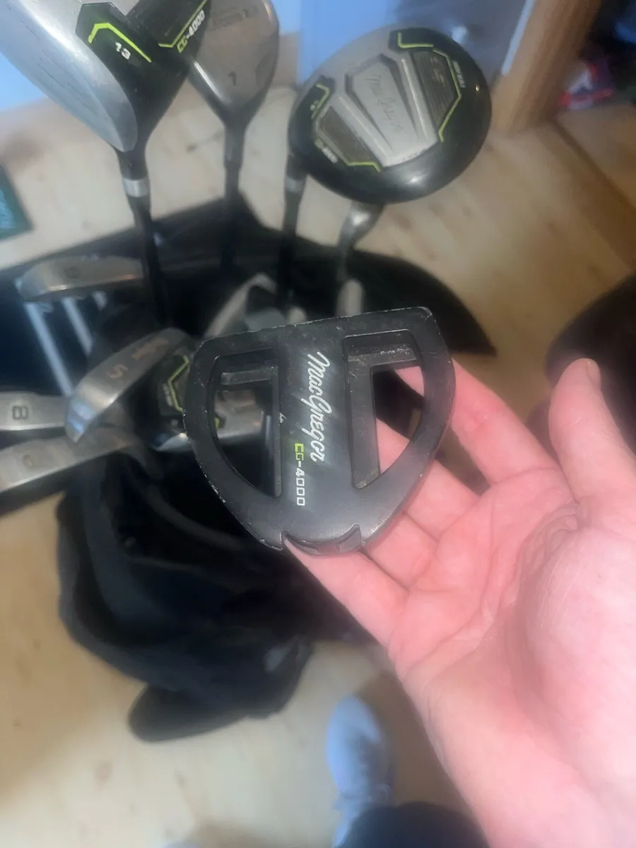 Left handed set of golf clubs and push trolley - Image 4