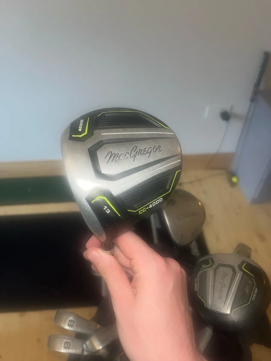 Left handed set of golf clubs and push trolley - Image 3