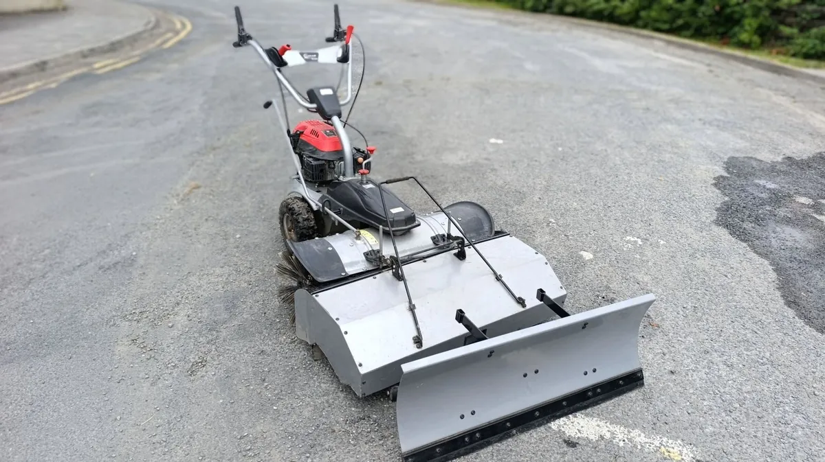 Road sweeper/ snow sweeper - Image 4