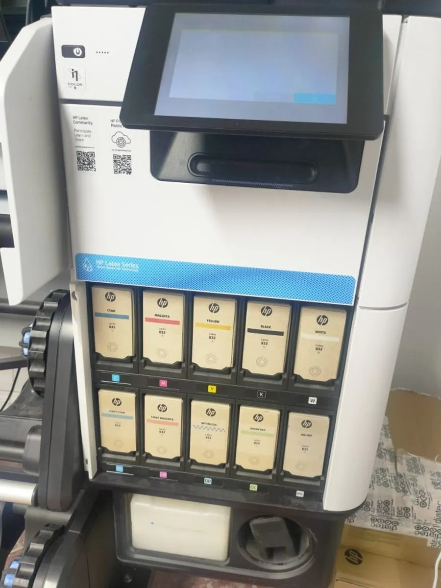 HP 700W Latex Printer - Image 4