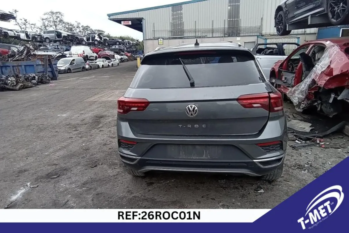2019 VOLKSWAGEN T-ROC BREAKING FOR PARTS - Image 1