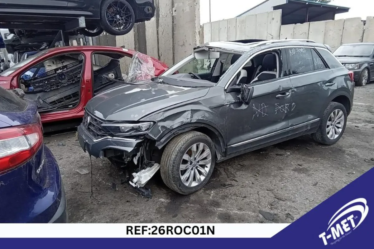 2019 VOLKSWAGEN T-ROC BREAKING FOR PARTS - Image 3