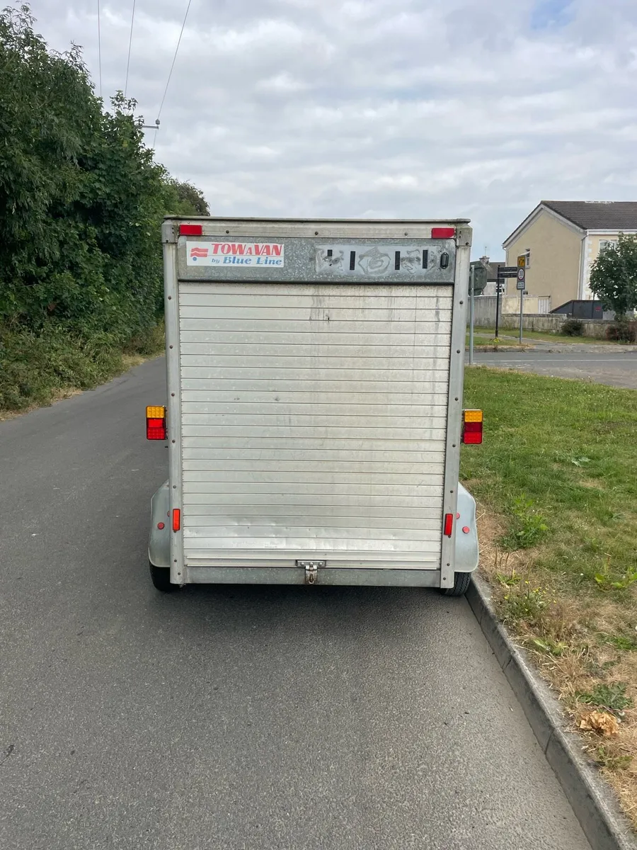 Tow van - Image 3