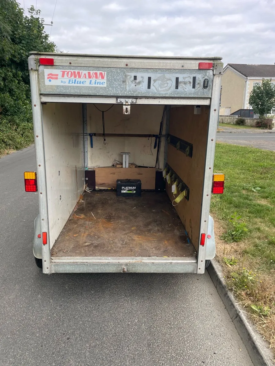 Tow van - Image 4