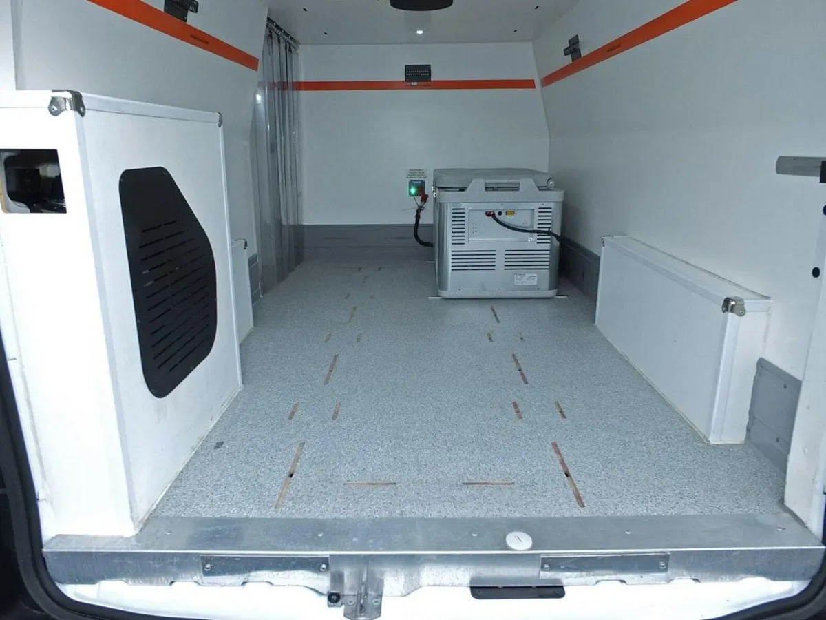 VB - 2021 Ford Transit Custom Refrigerated Van - Image 4