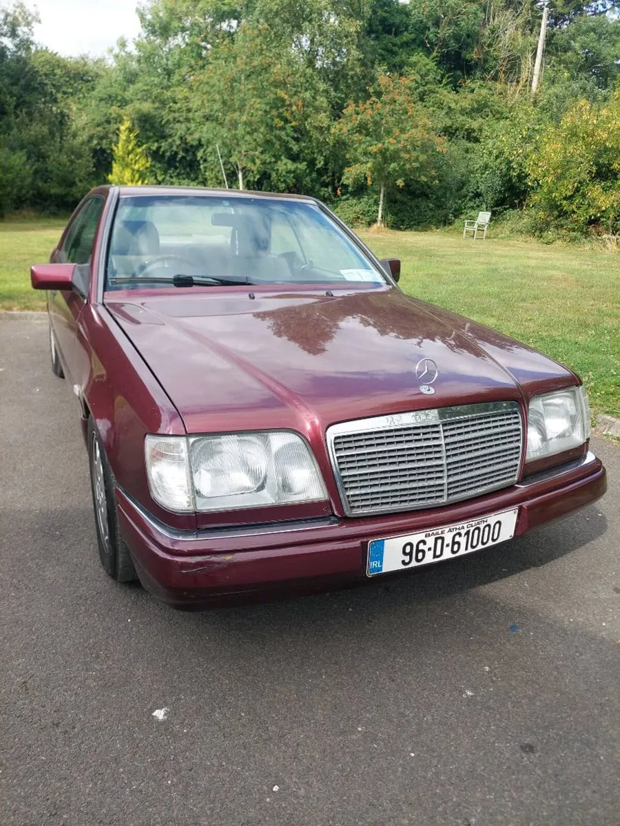 Mercedes - Image 1