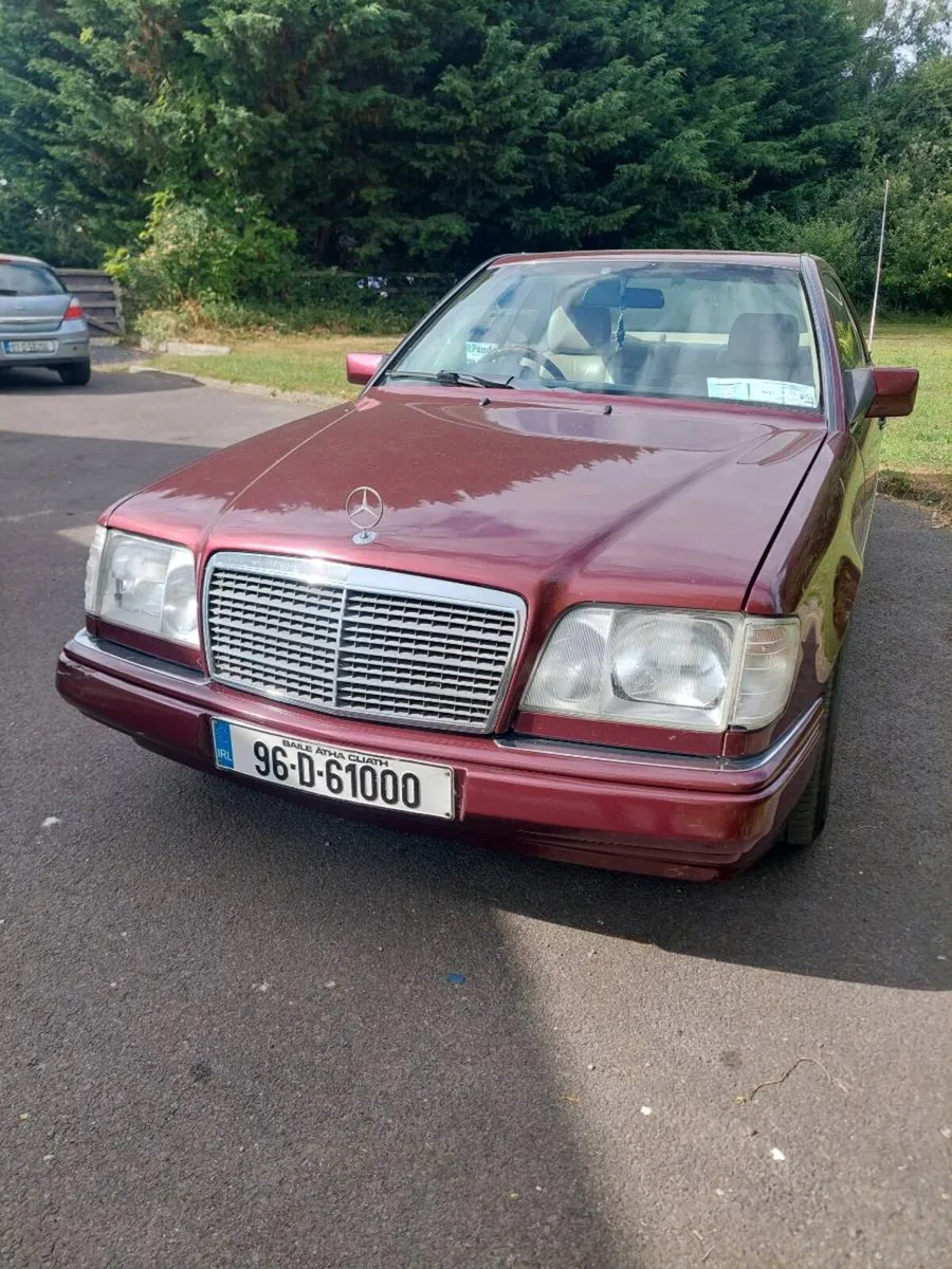 Mercedes - Image 2