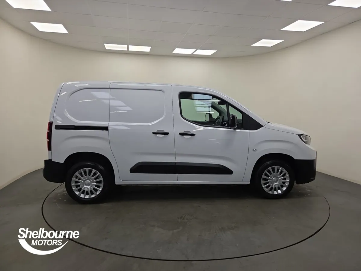 Toyota Proace City L1 Diesel Icon - Image 3