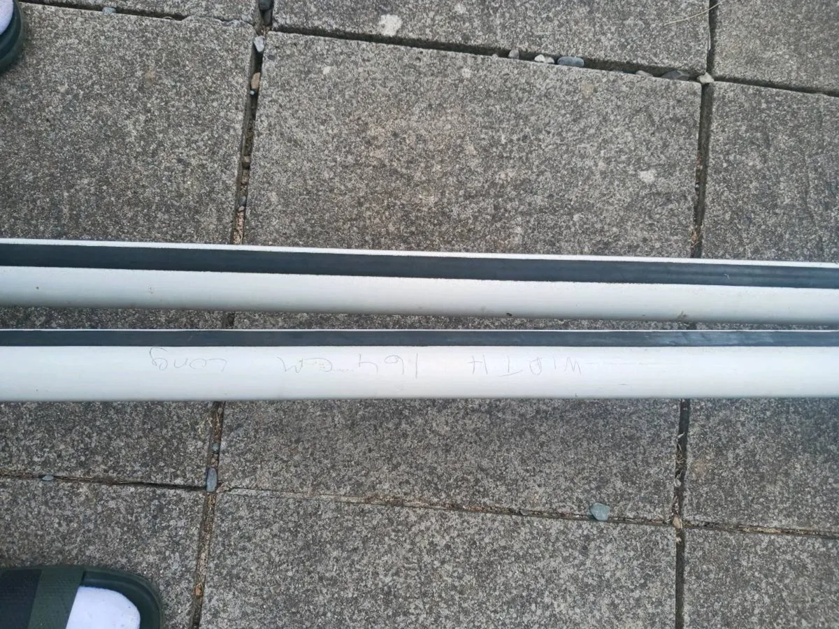 Roof Bars Renault Trafic  (Brink)2 Strong Bars. - Image 2