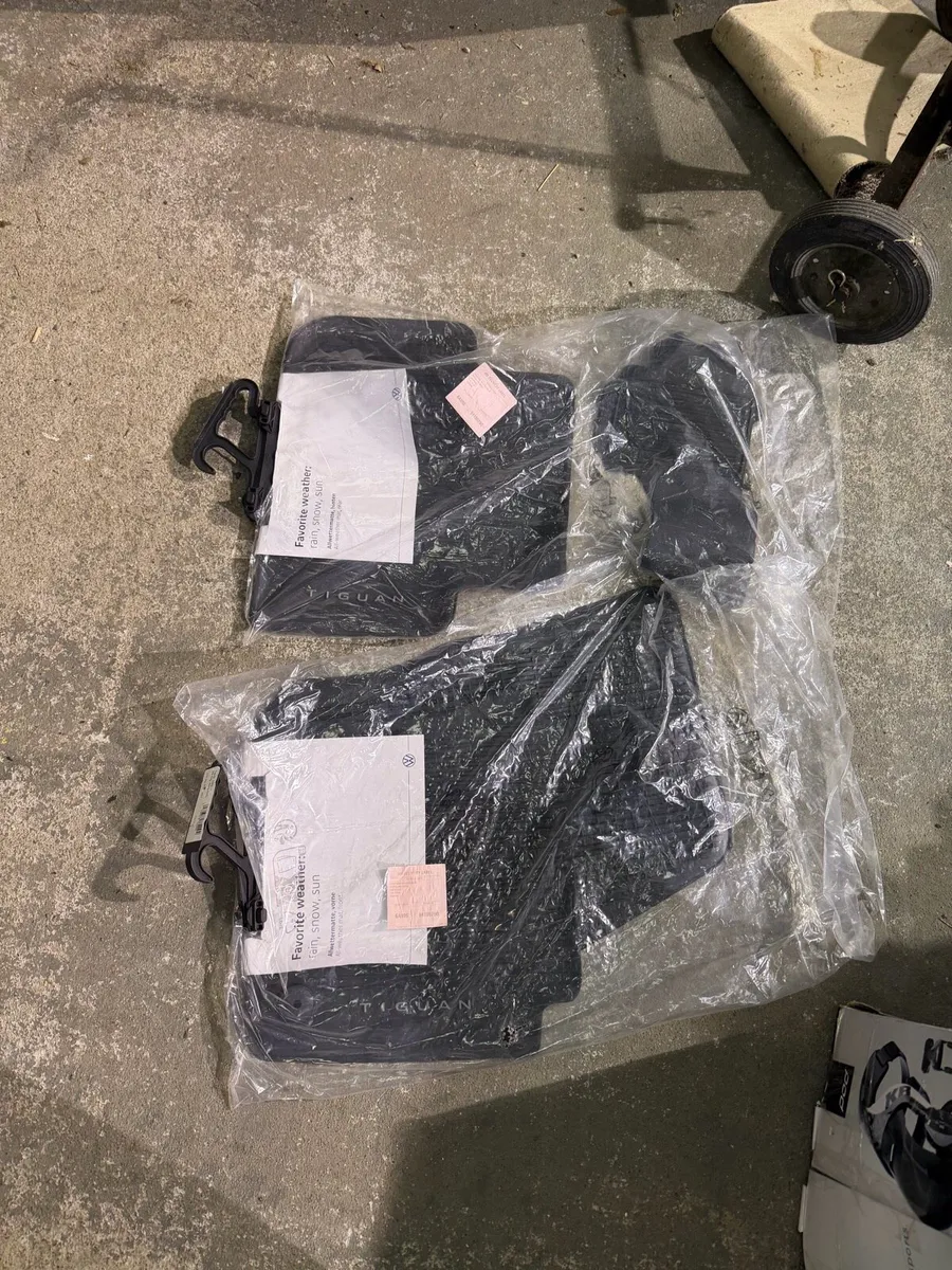 Genuine vw Tiguan all weather mats - Image 3
