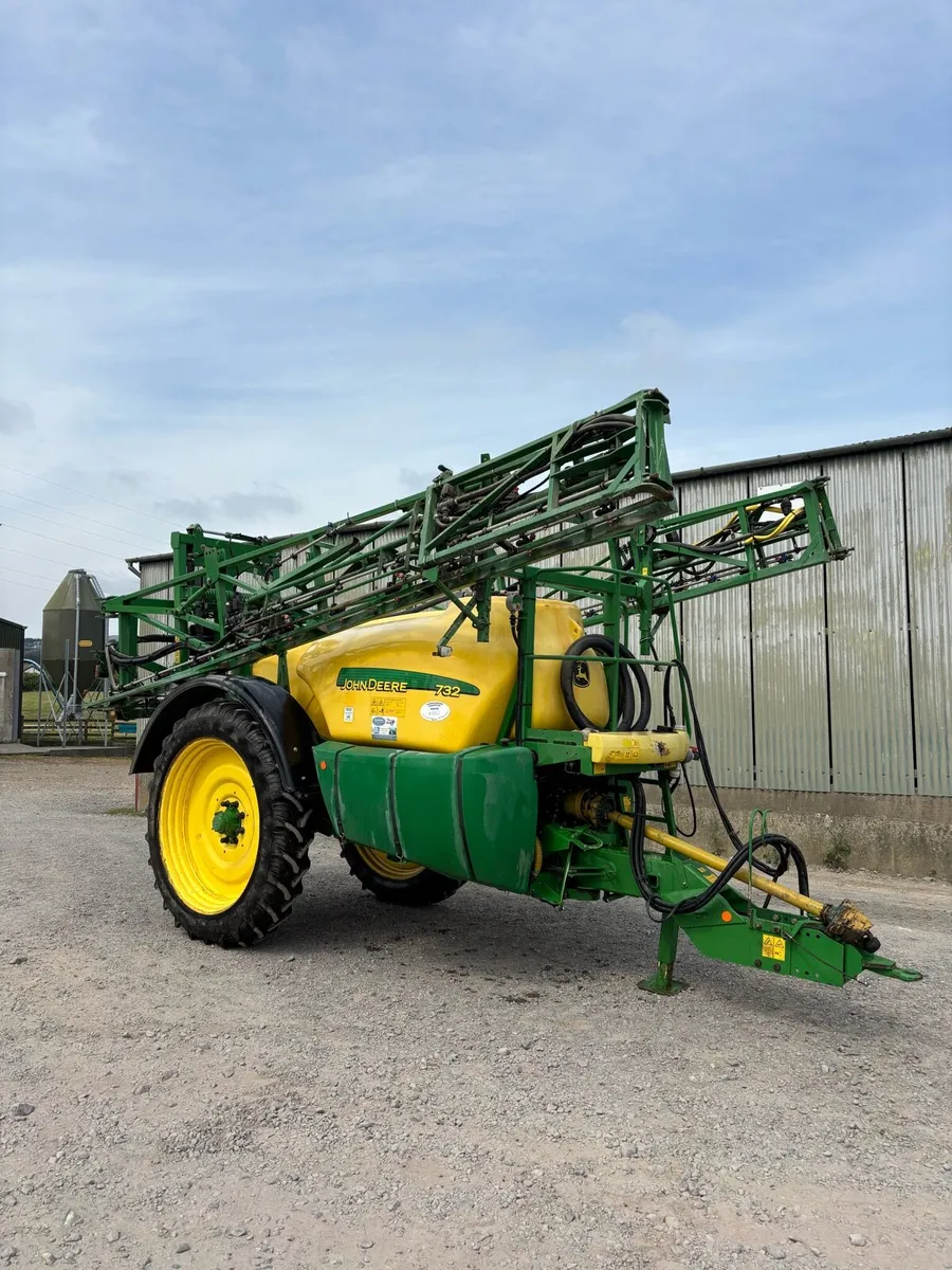 John Deere sprayer 732 - Image 1