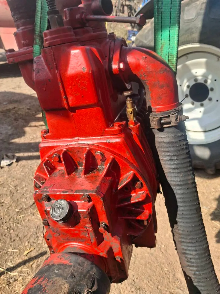 10000 litre Vacuum tanker pump - Image 2