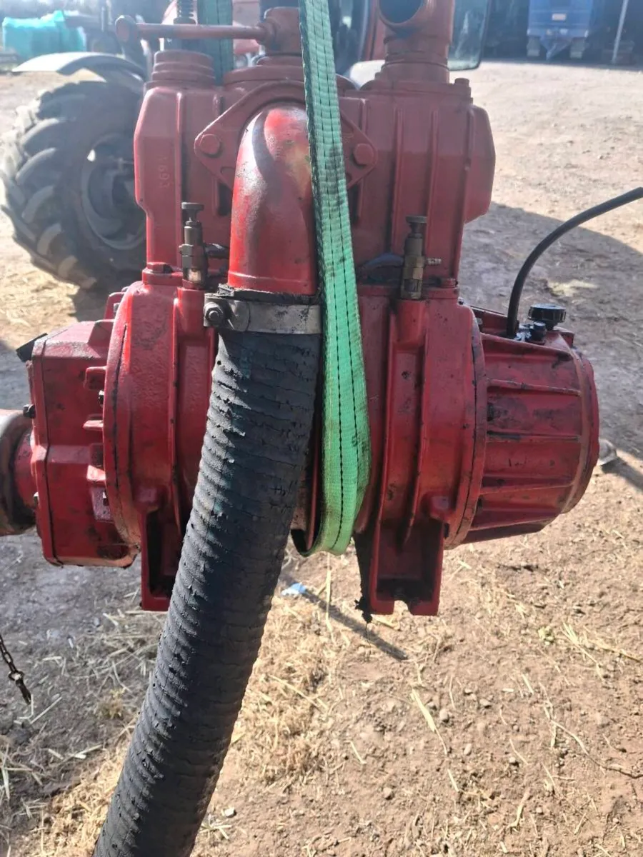 10000 litre Vacuum tanker pump - Image 3