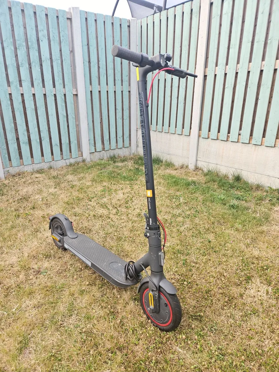 Xiaomi Pro 2 Electric Scooter - Image 2