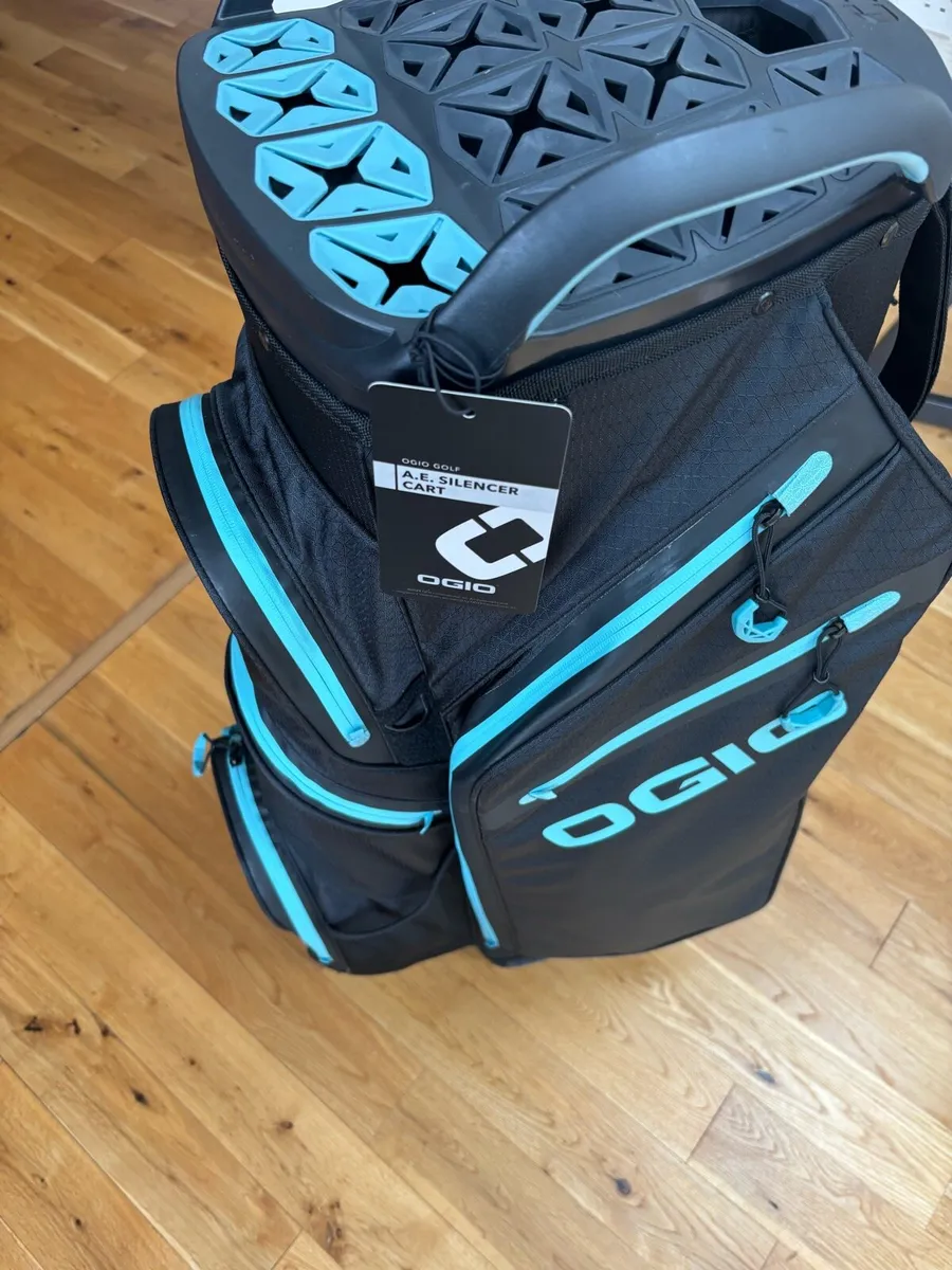 Ogio Callaway AE Cart Bag- Retail Price €350 - Image 4