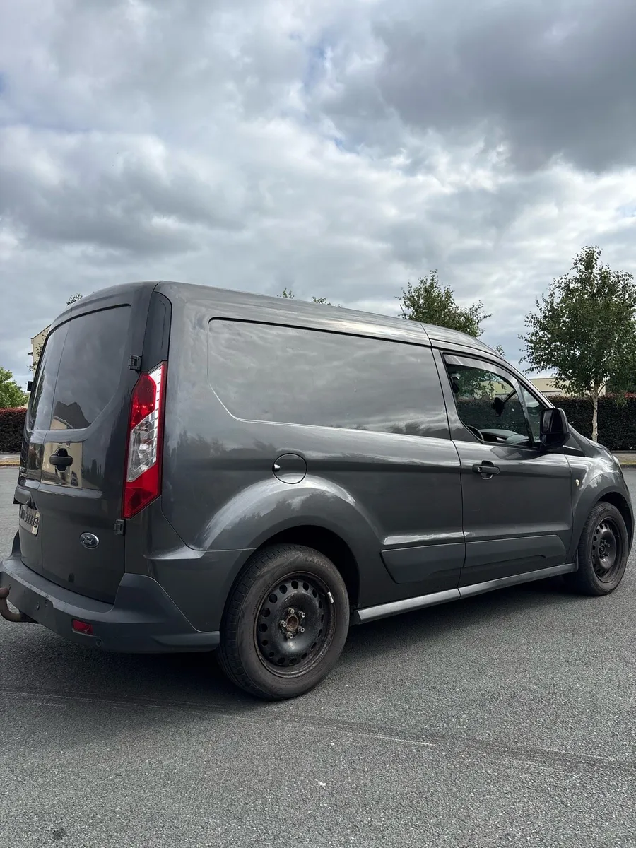 Ford Transit Connect - Image 4