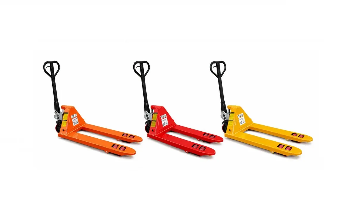 Pallet Trucks / Pump Trucks - 3 Ton - Image 1