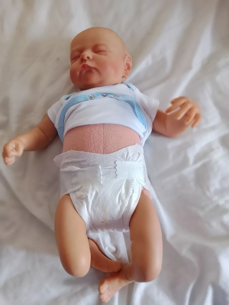 Beautiful reborn baby boy - Image 1