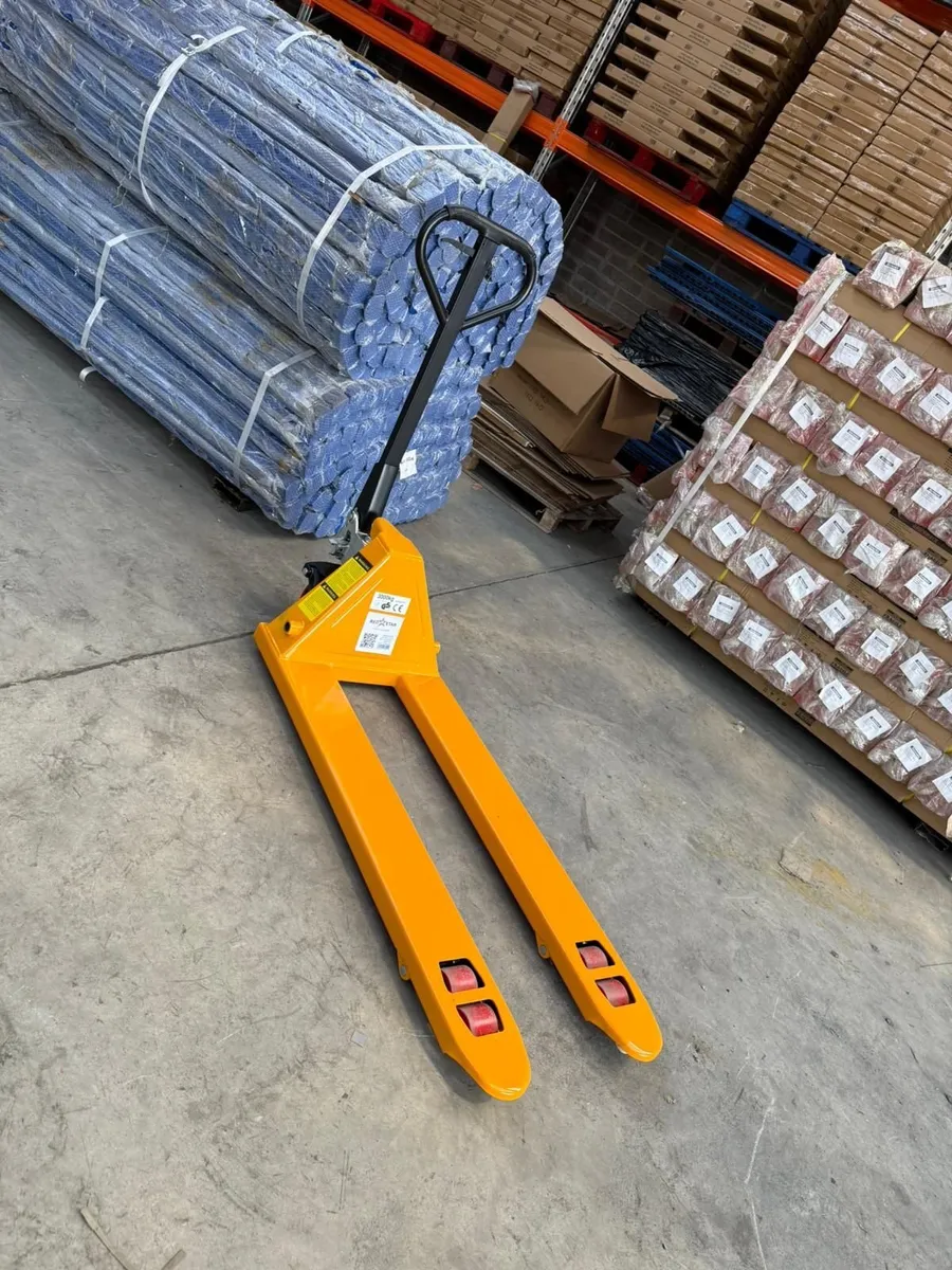 Pallet Trucks 3 Ton Capacity - Image 1