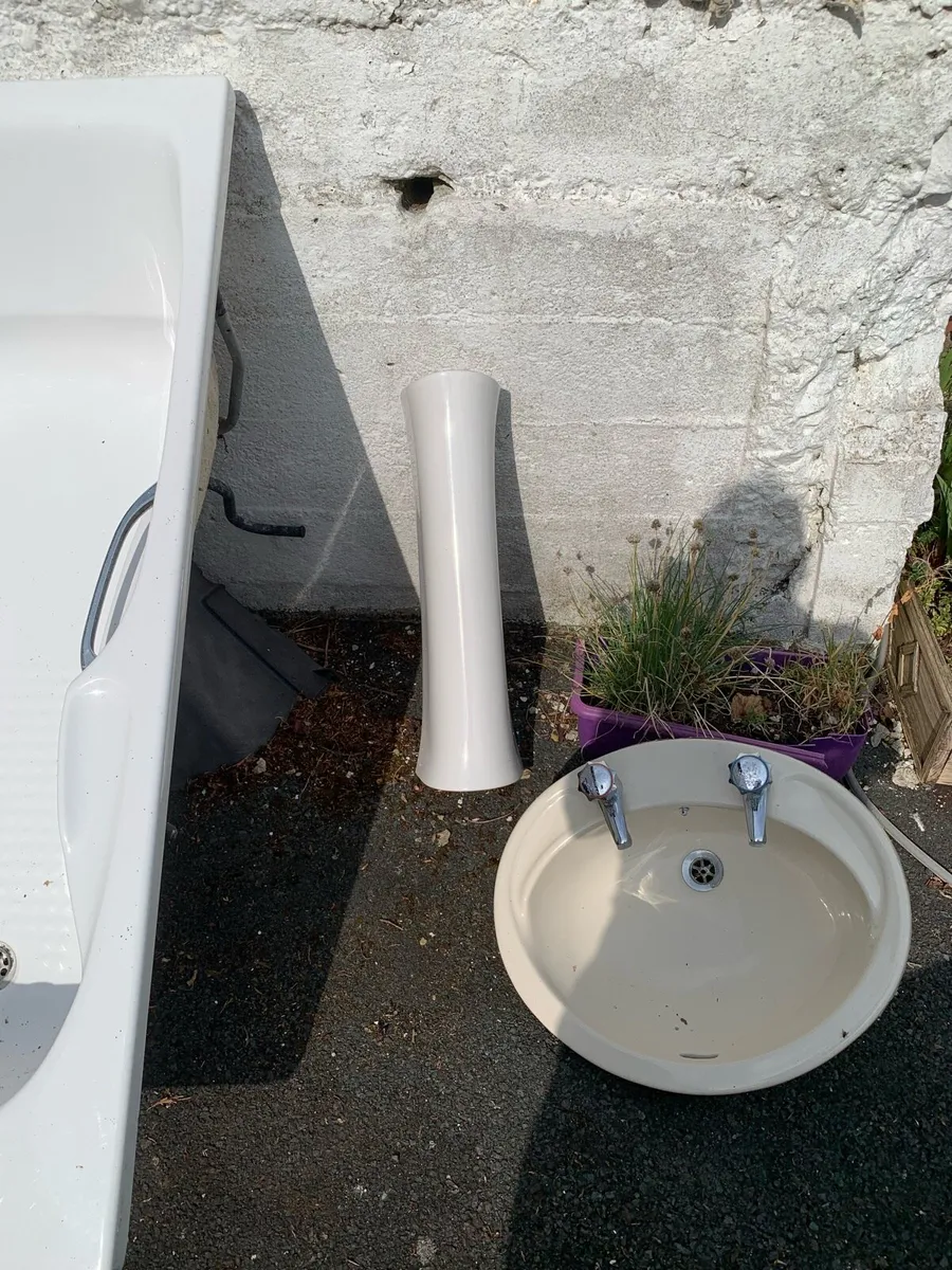 Bath - Image 4