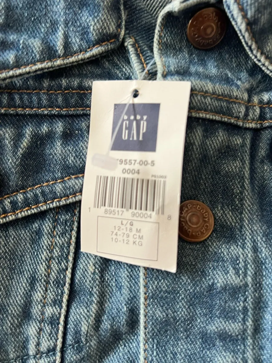 Girls BNWT gap denim jacket 12/18 mths €15 - Image 4