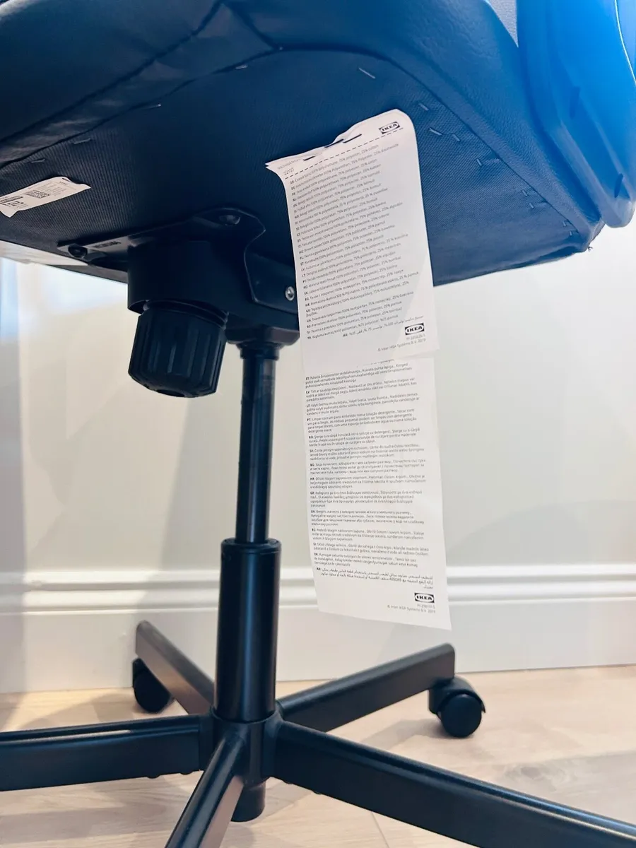 IKEA MICKE Desk & RENBERGET Office Chair - Image 3