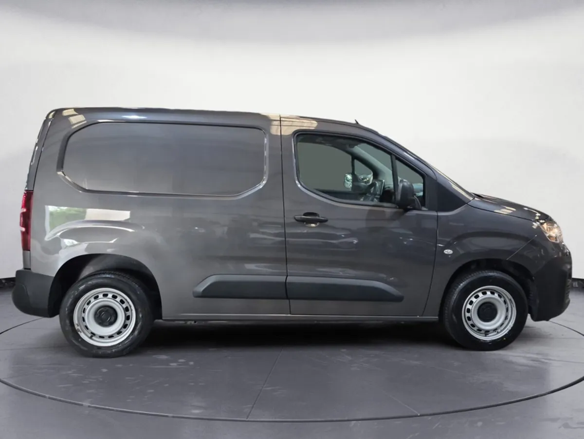 Fiat Doblo SWB 1.5 100HP 650KG *Price Ex VAT* - Image 4