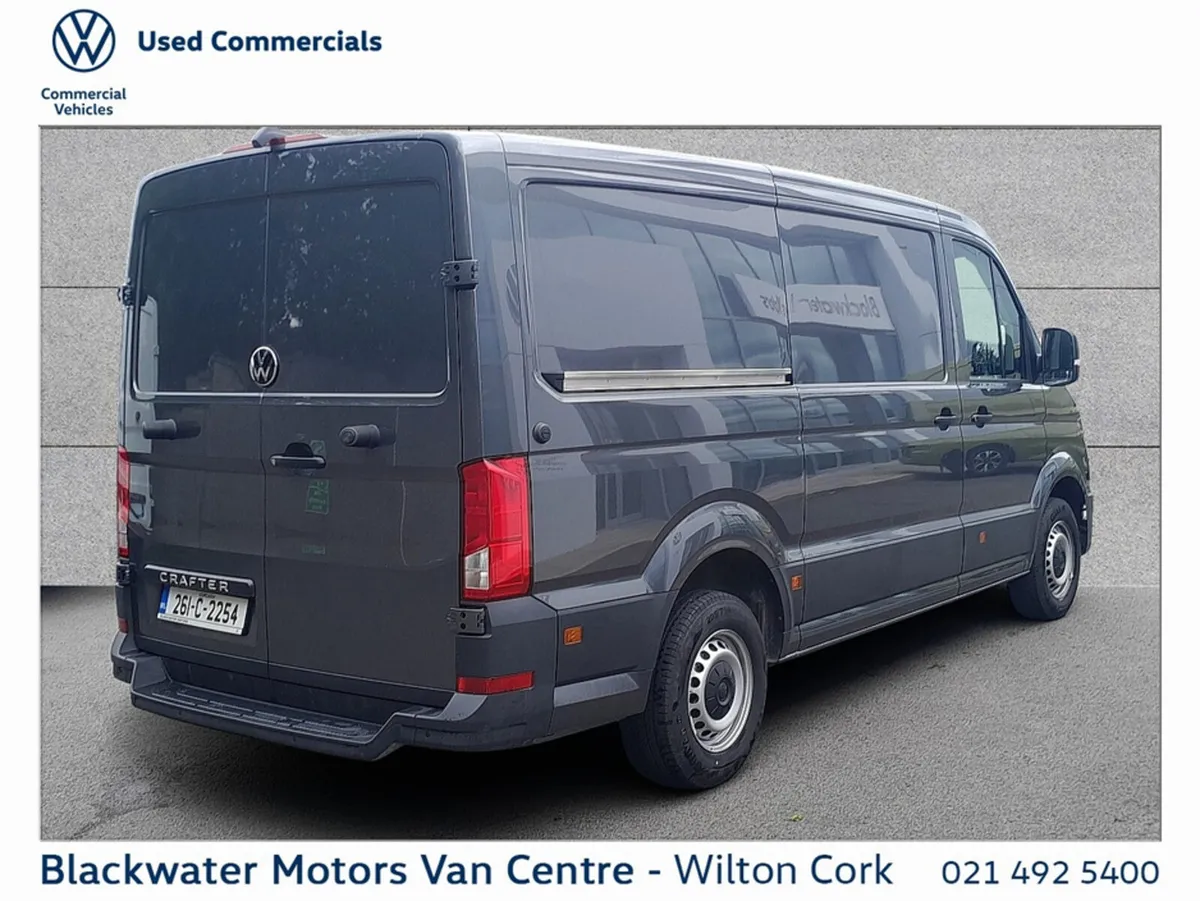 Volkswagen Crafter VAN 2.0TDI 177BHP MEDIUM WHEEL - Image 3