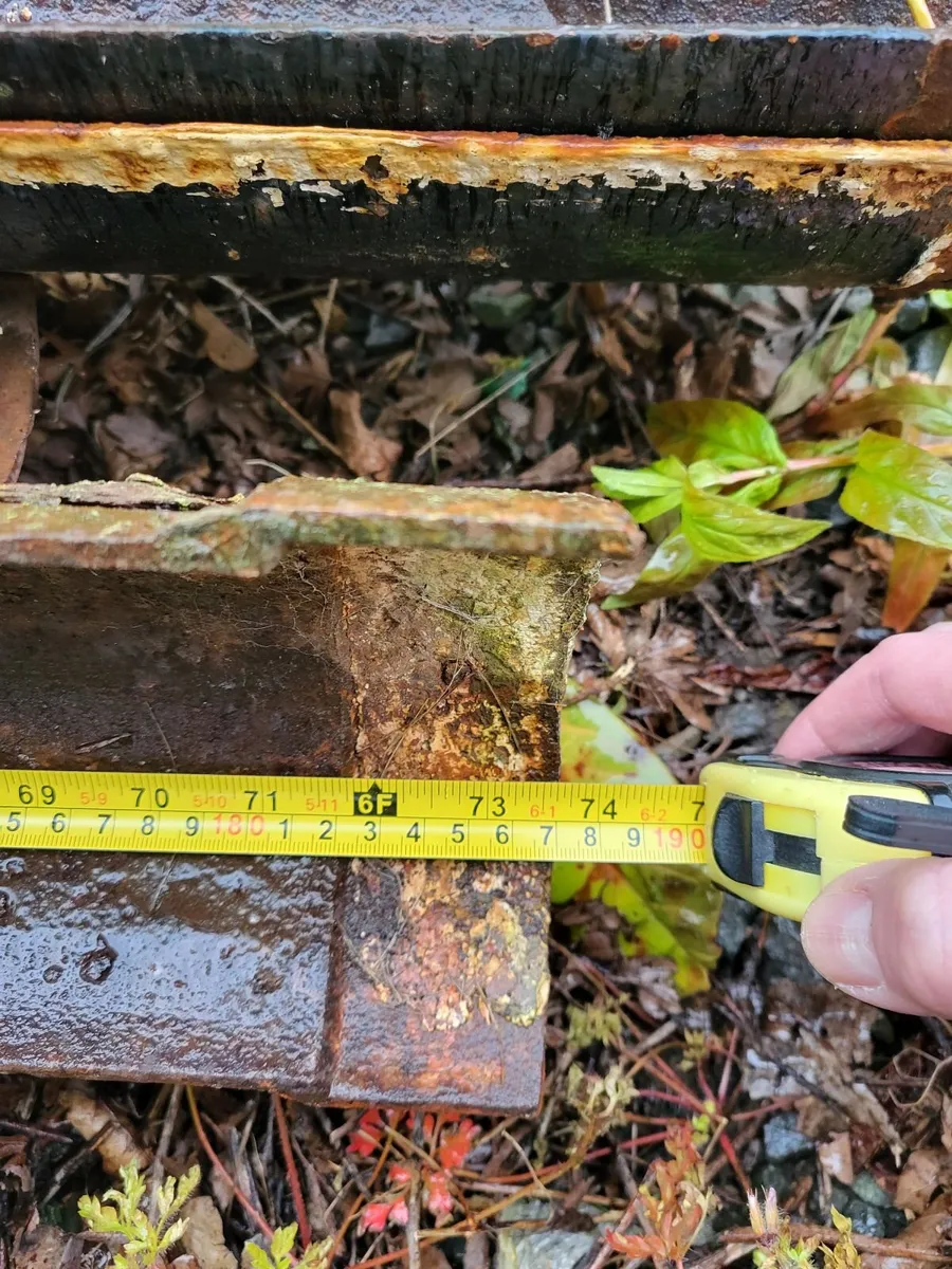 Cast iron Gutters, Downpipe and Bend - Image 2