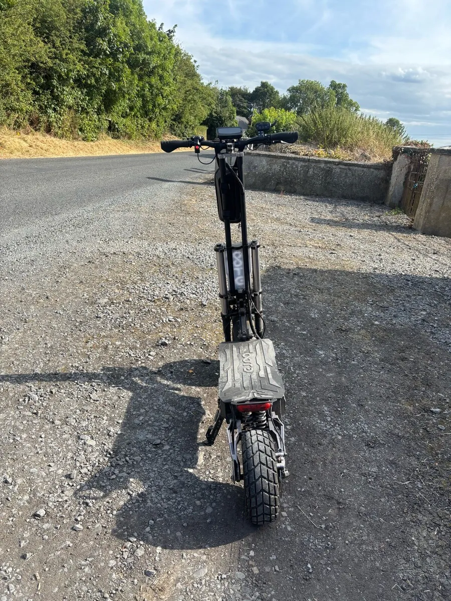 E-SCOOTER - Image 2