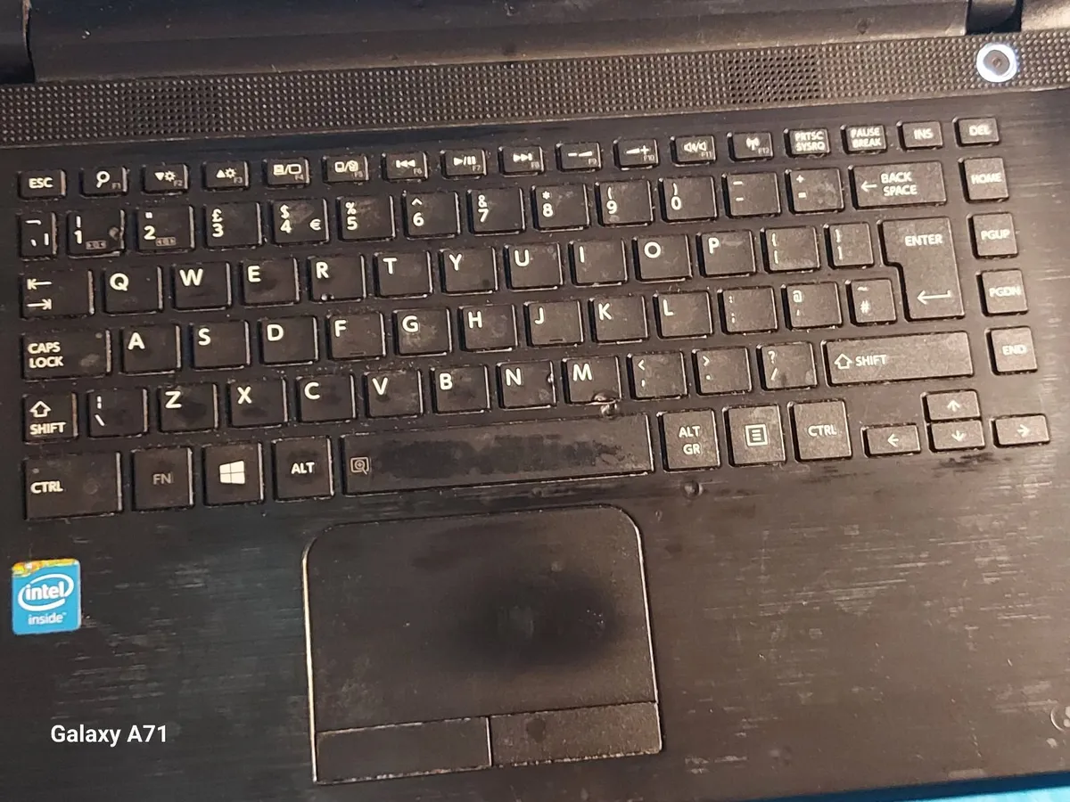 Toshiba Satellite Laptop C40-c-10Q, 2GB Ram, 32GB - Image 4