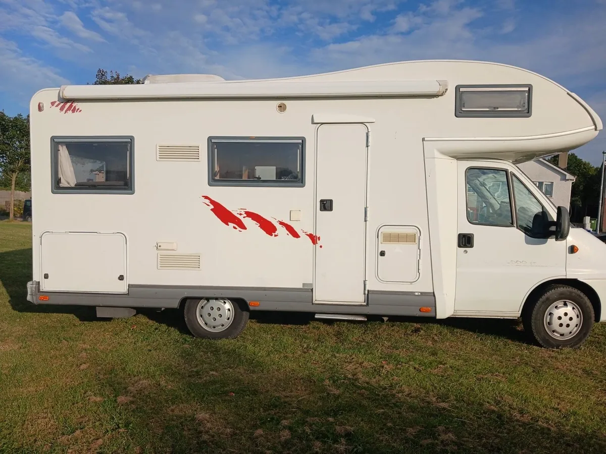 07 camper 6 birth - Image 2