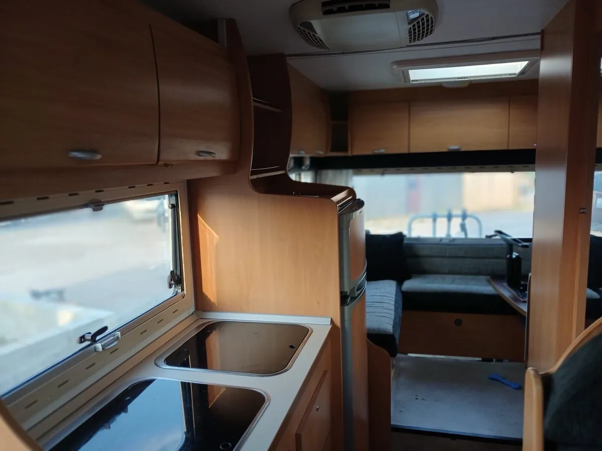 07 camper 6 birth - Image 3