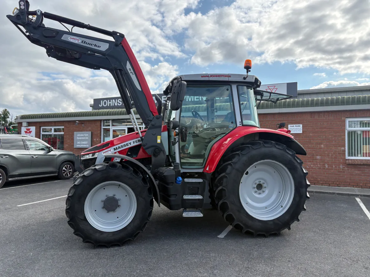 2022 Massey Ferguson 5s.135 - Image 1