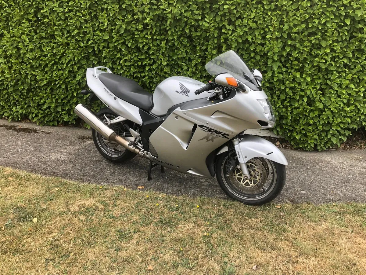 Honda blackbird 2004 - Image 1