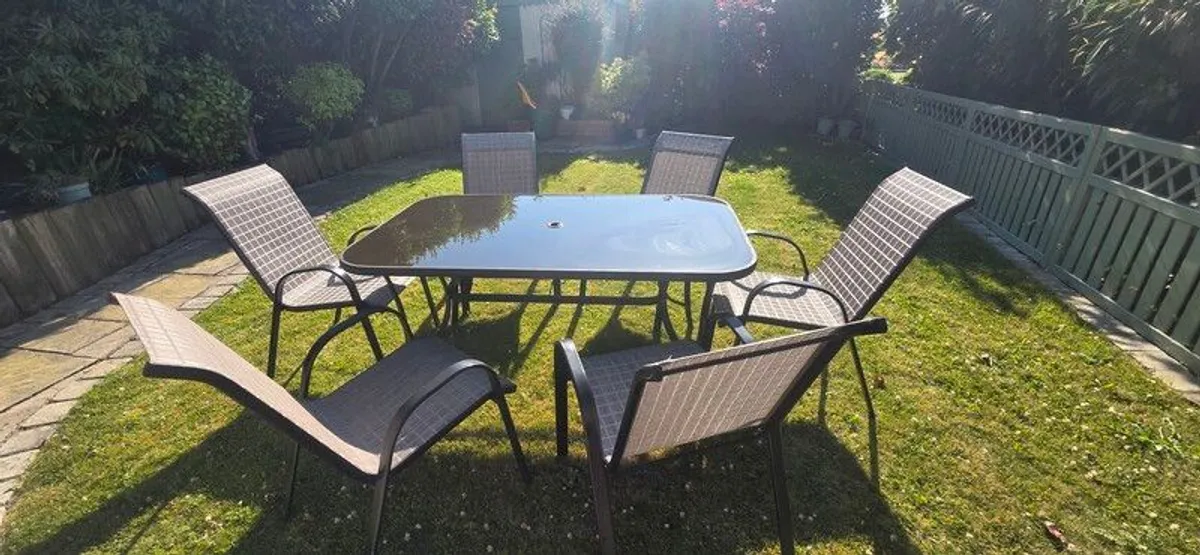 garden table and chairs - Image 2
