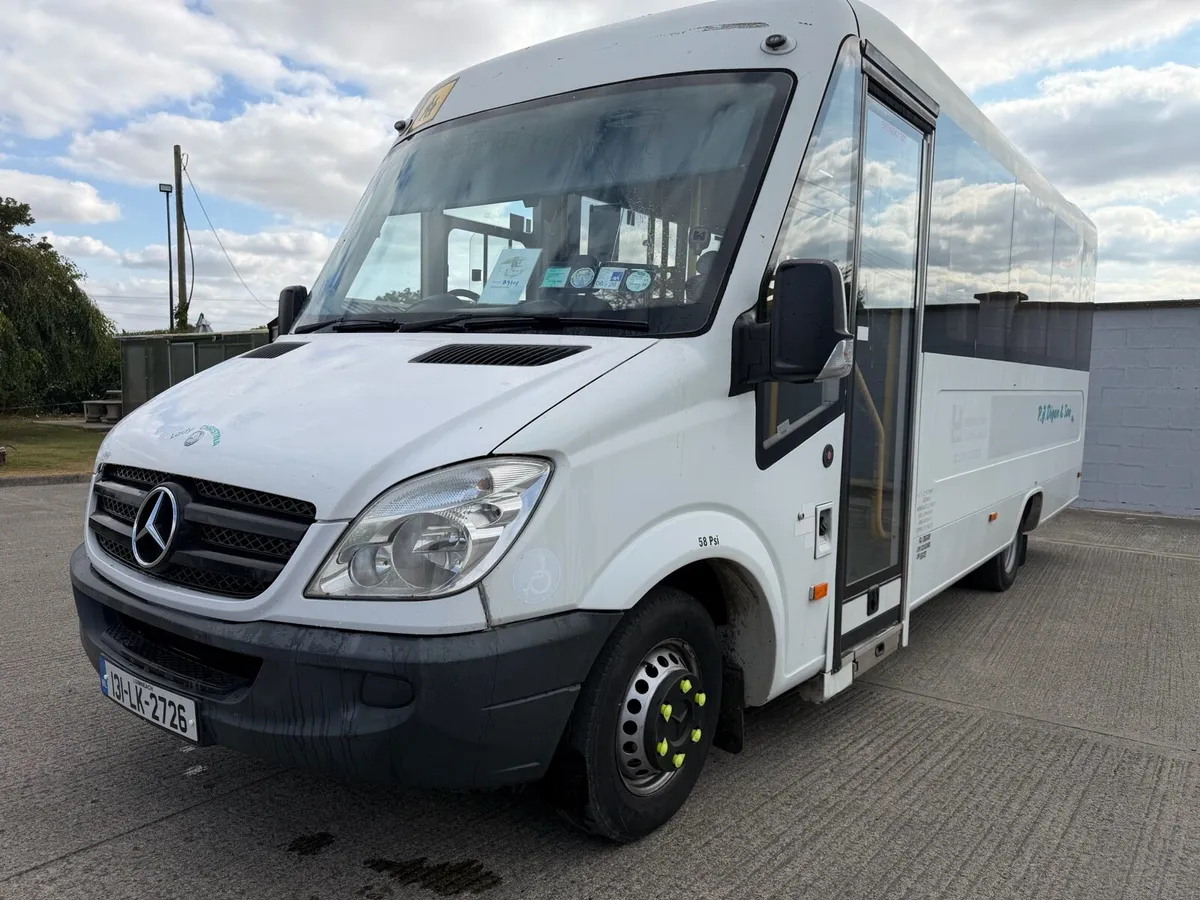 131 Merc sprinter manual - Image 1