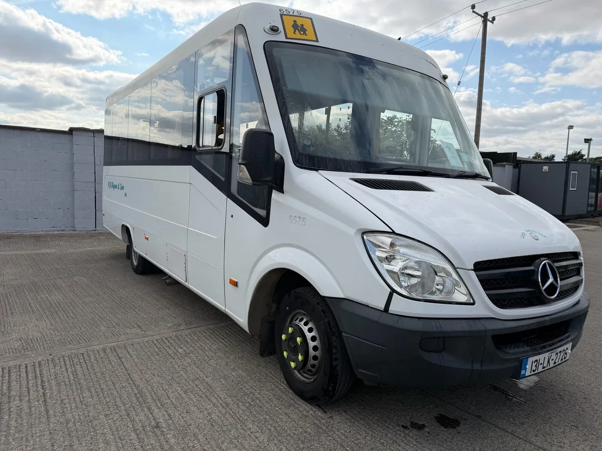 131 Merc sprinter manual - Image 3