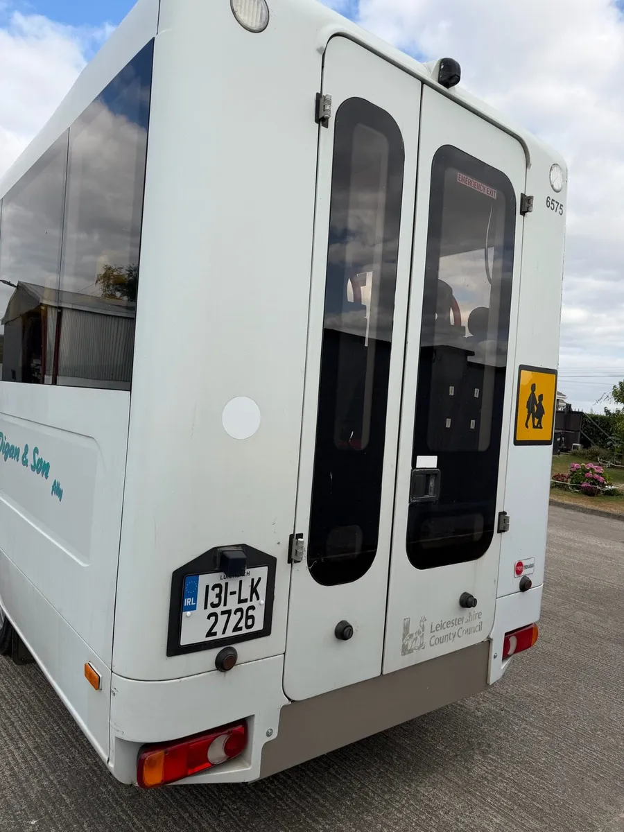 131 Merc sprinter manual - Image 4