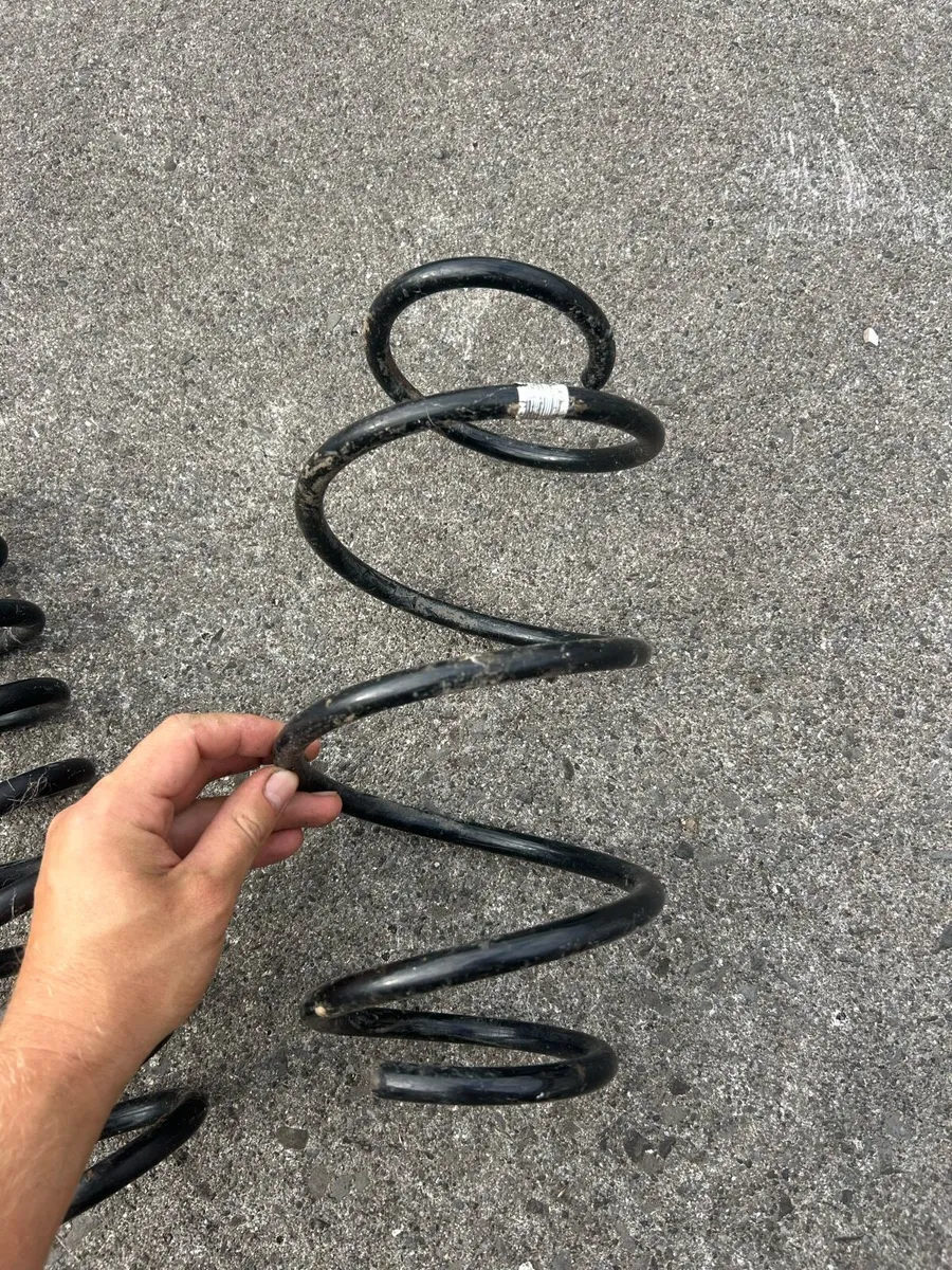 BMW f30 original springs - Image 3