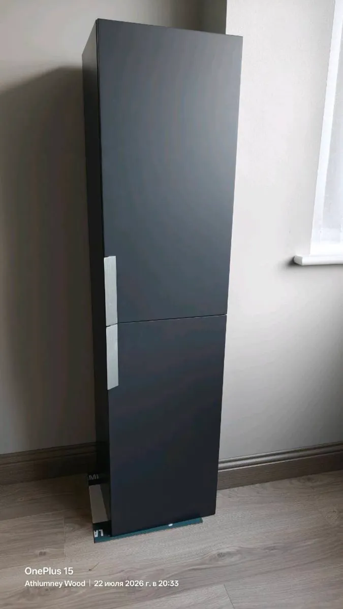 Bathroom cabinet - Image 1